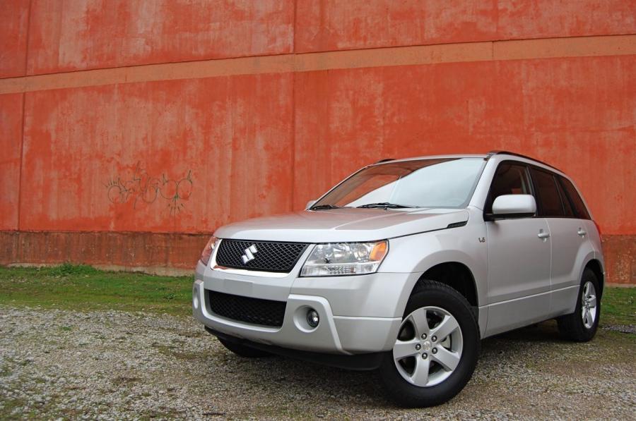  Suzuki Grand Vitara XSport 2008 года  (фото 14 из 27)